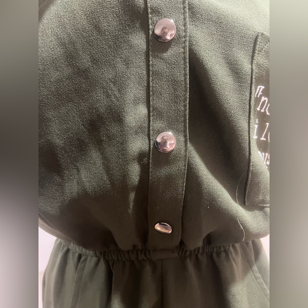 💔 Olive Green Utility Romper – “No More I Love Yous” 💔 - Picture 3 of 6